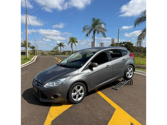 FORD FOCUS 1.6 S 16V FLEX 4P POWERSHIFT FORD FOCUS 1.6 S 16V FLEX 4P POWERSHIFT
